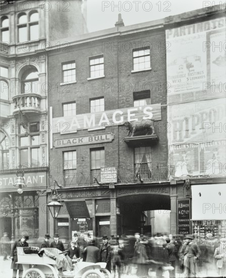 122 Holborn Black Bull Hotel, London, 1904. Creator: Unknown.