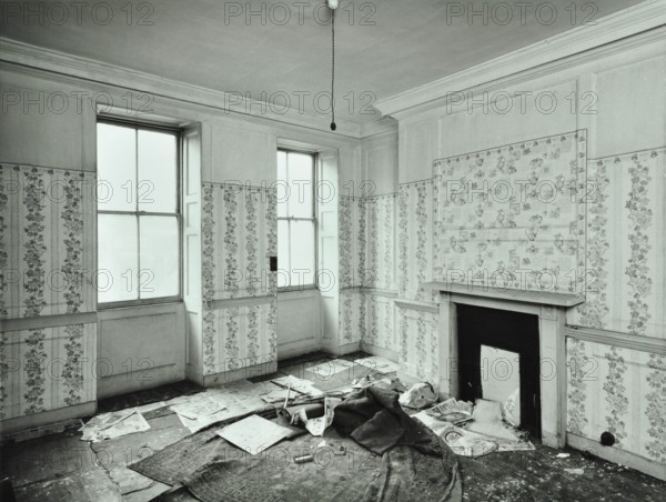 83 Stoke Newington Church Street, London: ground floor front room, 1971. Creator: Unknown.