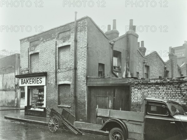 11 St Leonard's Road by Follet Street, Poplar, London, 1950. Creator: Unknown.