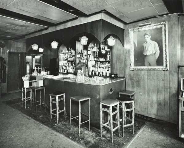 31 Wardour Street, Westminster LB, London: first floor front room, bar, 1977. Creator: Unknown.