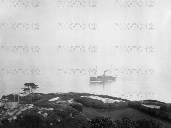 Unknown steam vessel, unknown location, 1905. Creator: Robert Augustus Henry L'Estrange.