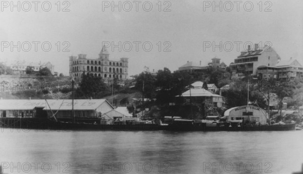Quinlan and Gray's Wharf and William Collin Wharf, Brisbane, c1892 (Petrie Bight). Creator: Unknown.