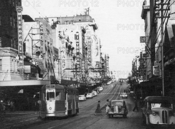 Street scene looking along Queen Street, from Edward Street  towards George Street, Brisbane, 1960. Creator: Unknown.