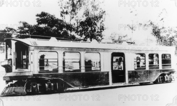 Electric tram, c1900s. Creator: Unknown.