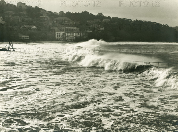 Heavy seas at Balmoral, c1950. Creator: Unknown.