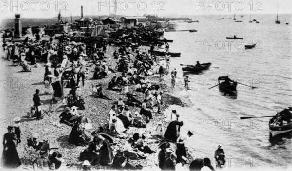 Southsea from Clarence Pier, Hampshire. Creator: Unknown.