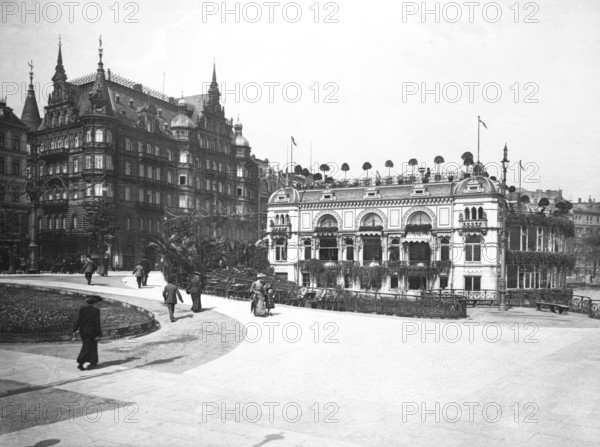 Hamburg. Alster-Pavillion and Hotel Hamburger, 1904. Creator: Unknown.