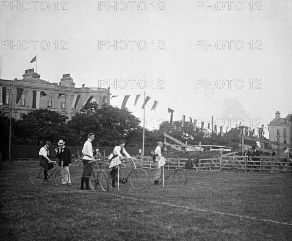 Pedal bicycle race - unknown location, c1900s. Creator: Robert Augustus Henry L'Estrange.