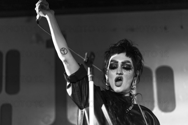 Jo-Jo O'Donoughue, Eater live at 100 Club, London, Mar 2023. Creator: Annapaola Marchesani.