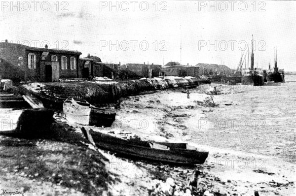 Farewell until Spring:...last steamers leaving Niuchuang as the ice [comes] down in big floes, 1895. Creator: Unknown.