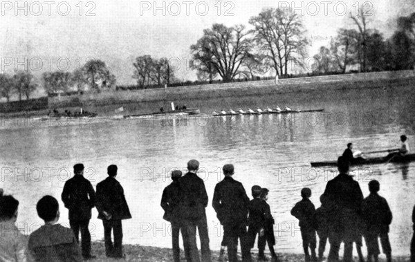 Practicing for the Universities' Boat-Race, 1895. Creator: George Meisenbach.