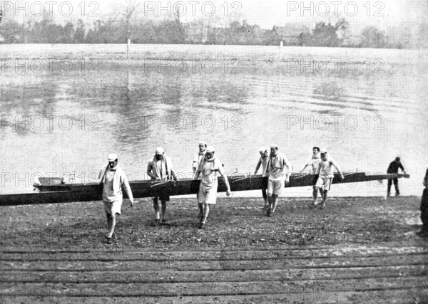 Practicing for the Universities' Boat-Race, 1895. Creator: George Meisenbach.