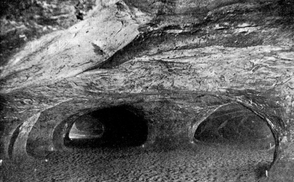 Caves at Hastings, 1895. Creator: Unknown.