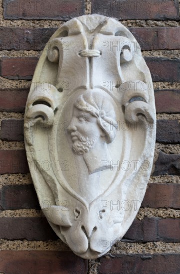 Coat of Arms, possibly of the Gioacchini Family, between late 16th and early 17th century. Creator: Unknown.