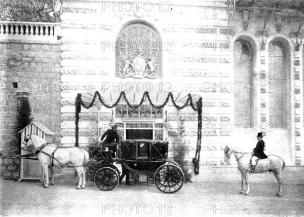 The Queen's Visit to the Riviera: arranging the platform for Her Majesty to alight...Cimiez, 1898.  Creator: Alexander Lamont Henderson.