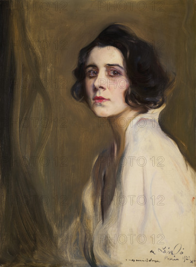 Portrait of the singer Germaine Gien (1895-1989), 1921. Creator: László, Philip Alexius de (1869-1937).