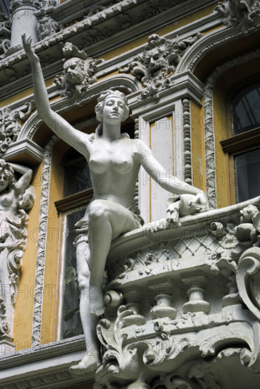 Female statue, "The Passage", hotel and mall, Odessa, Ukraine, 2011.  Creator: LTL.