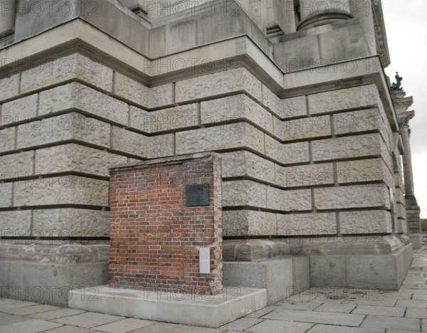 Fragment of the wall from Gdansk shipyard, Berlin, Germany, 2025. Creator: LTL.