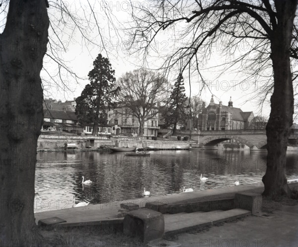 Evesham, Worcestershire, c1955. Creator: Arthur Charles Kirby Ware.