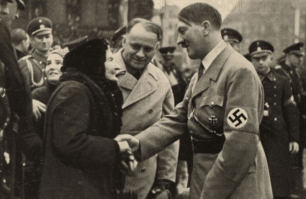 Hitler le jour du rattachement de la Sarre à l'Allemagne (1935)