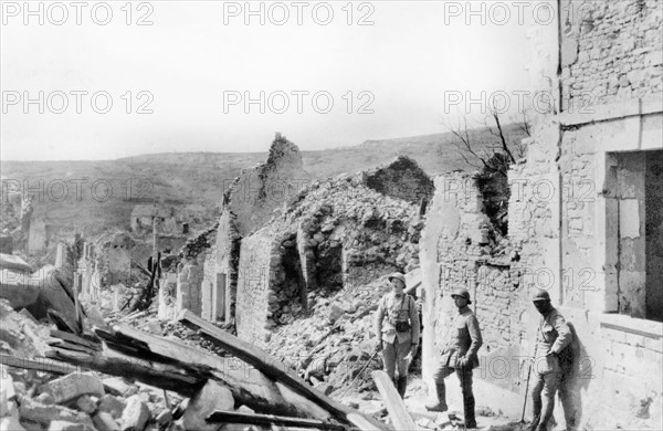Les ruines de Craonne en 1917.