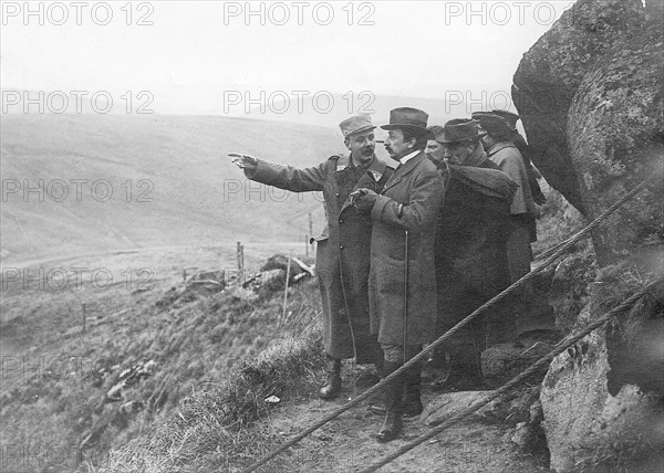 Maurice Barrès sur le front en 1915