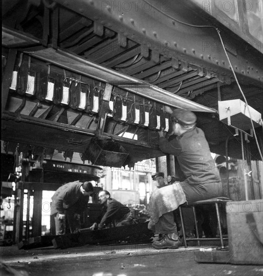 Les employés du métro parisien en 1950