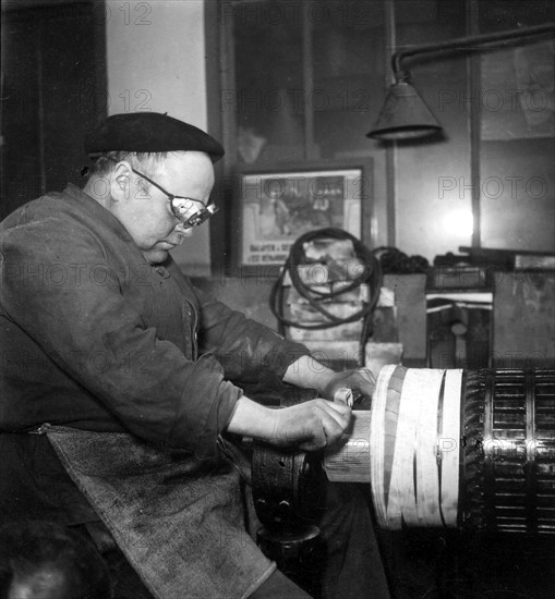 Les employés du métro parisien en 1950