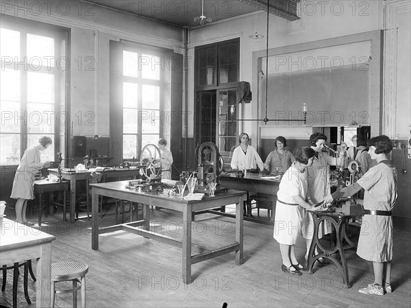 Cours de chimie à l'Ecole Normale Supérieure, en 1928