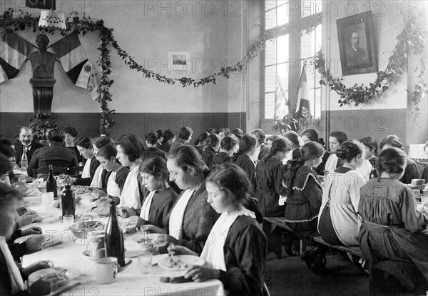 Ecole pour les pupilles de la Nation, financée par l'Uruguay en 1922