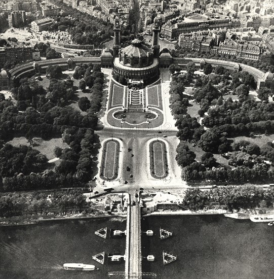 Vue aérienne de Paris, en 1935