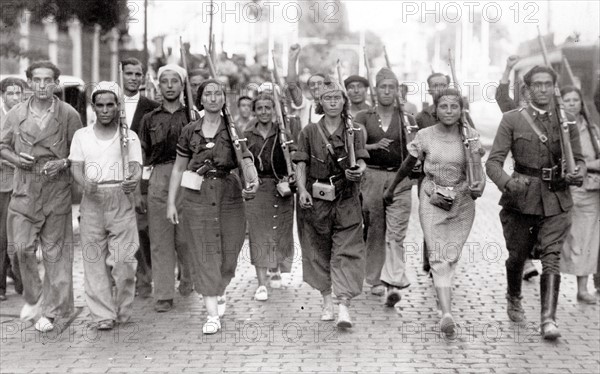 Republican militiamen and women, 1936