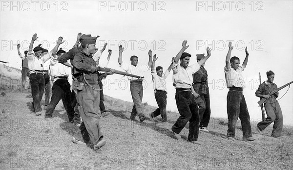 Prisonniers républicains pendant la bataille de Somosierra, 1936.