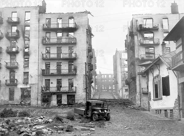 Ruins in Irun, 1936