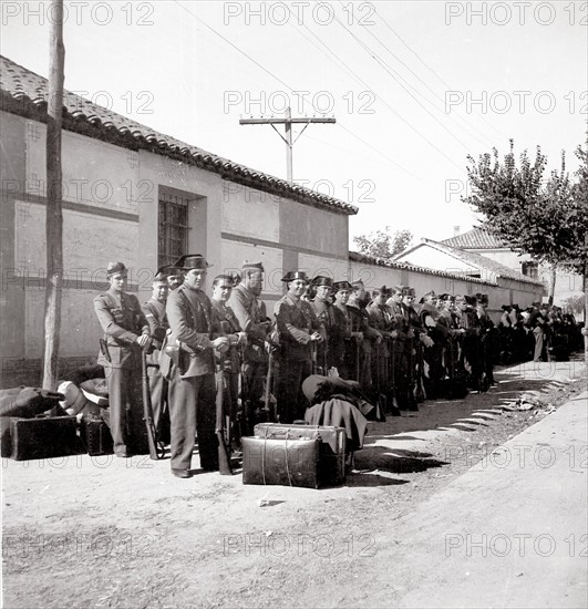 Gardes civils pendant la Guerre civile espagnole en 1936