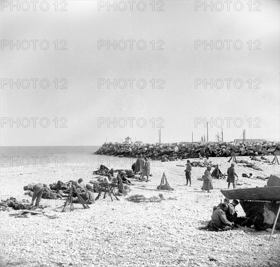 Nationalist troops having a rest, 1938