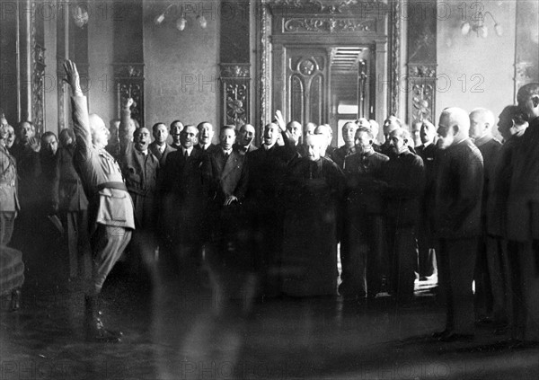 Franco taking the oath in Burgos, 1936