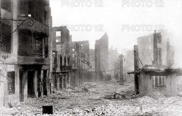 Guernica in ruins, 1937