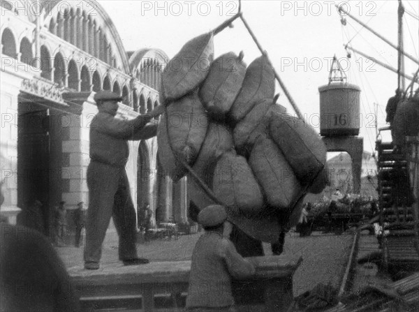 Food supplies in Barcelone, 1937