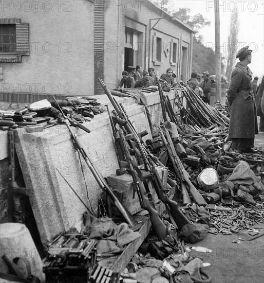 Spanish refugees near the French frontier, 1939