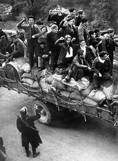 Spanish refugees near the French frontier, 1939