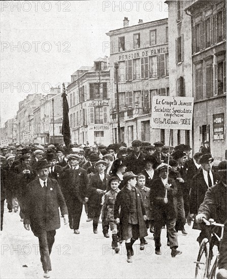 Manifestations syndicales du 1er mai 1920 à Versailles