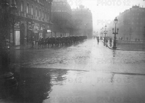 1er mai 1919 à Paris, sous la pluie