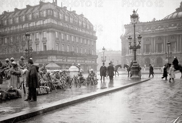 1er mai 1919 à Paris, sous la pluie