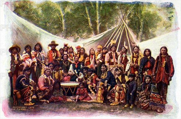 Postcard representing a group of Red Indians