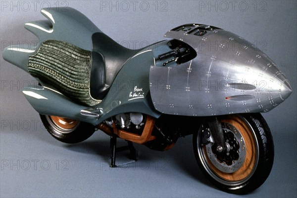 Futuristic motorcycle designs, by Alain Carré