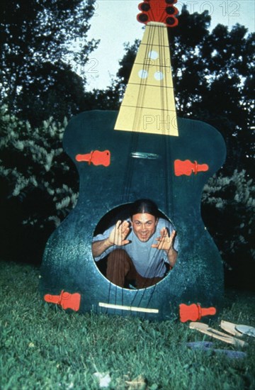 Guitare à l'oreille, instrument pour l'éveil musical