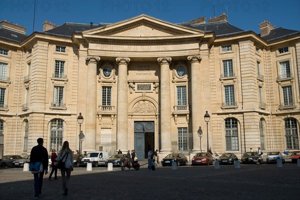 2008, Paris 5eme Faculté de Droit