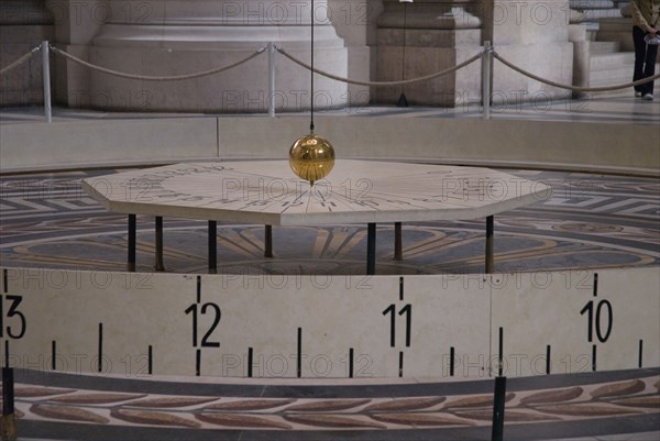 2008, Paris, Panthéon pendule de Foucault