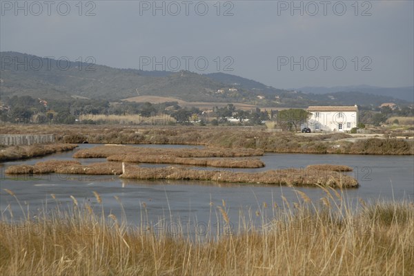 2009, Hyères, 83400, marais salant d'Hyères, paysage, maison
